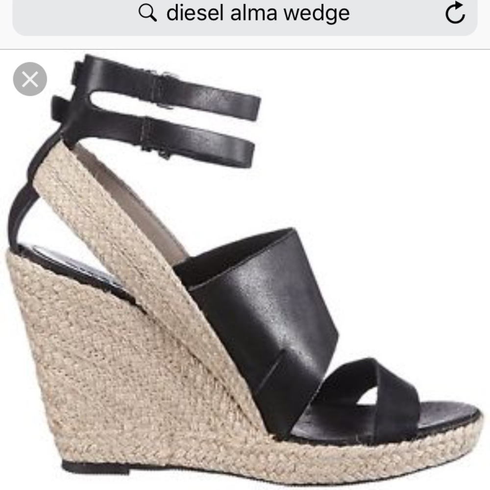 Black wedges